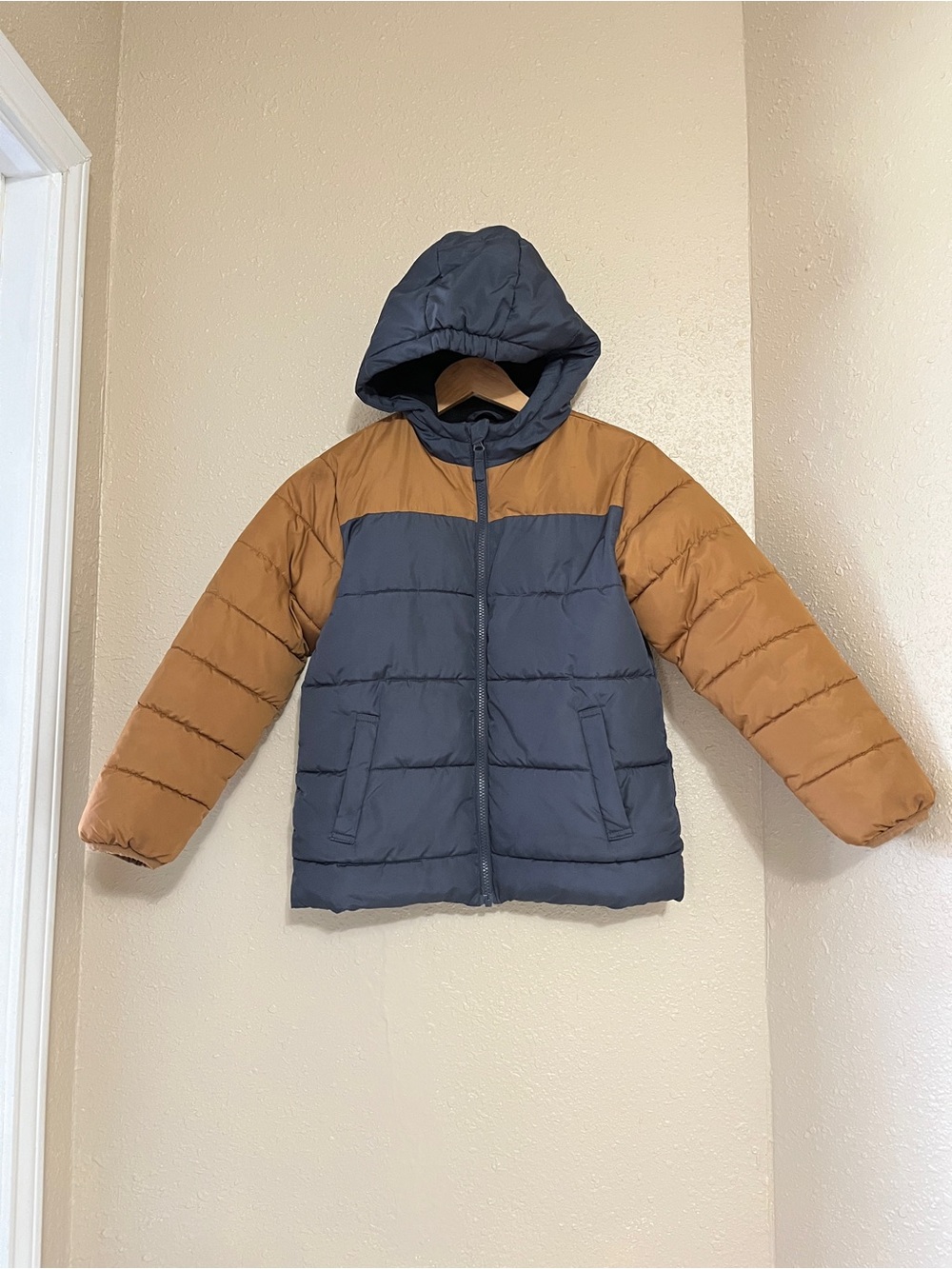 Swiss Tech Youth Puffer Coat Jacket Color Blocked Navy & Brown
